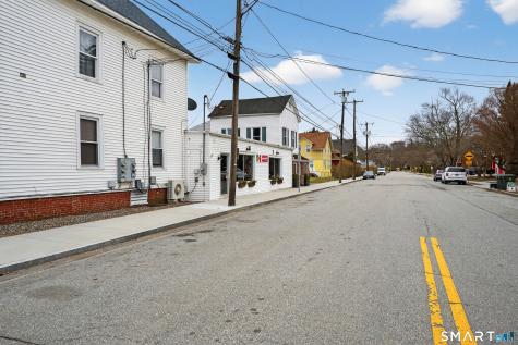 6 Lower Boulevard New London CT 06320