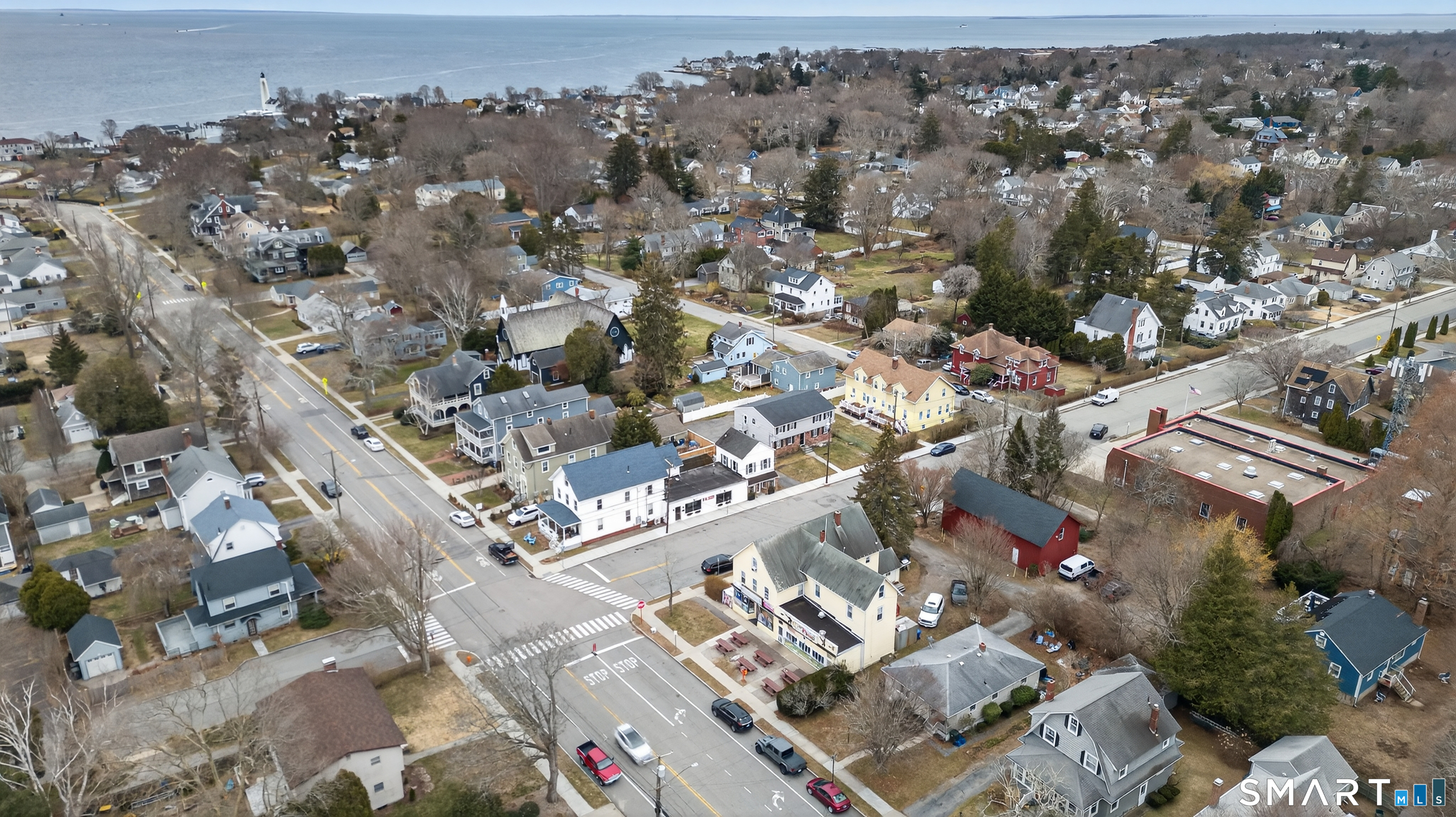 6 Lower Boulevard New London CT 06320