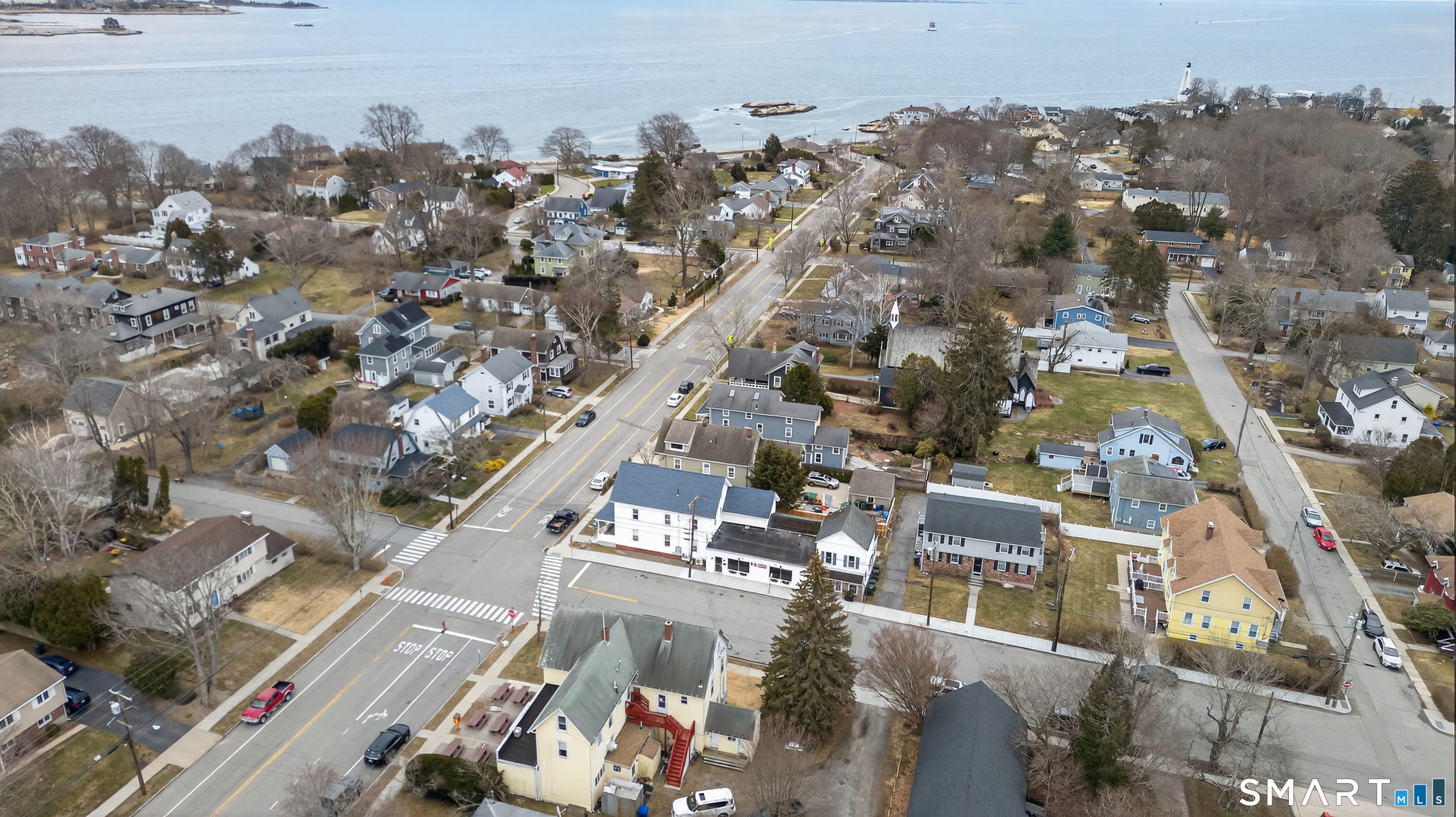 6 Lower Boulevard New London CT 06320
