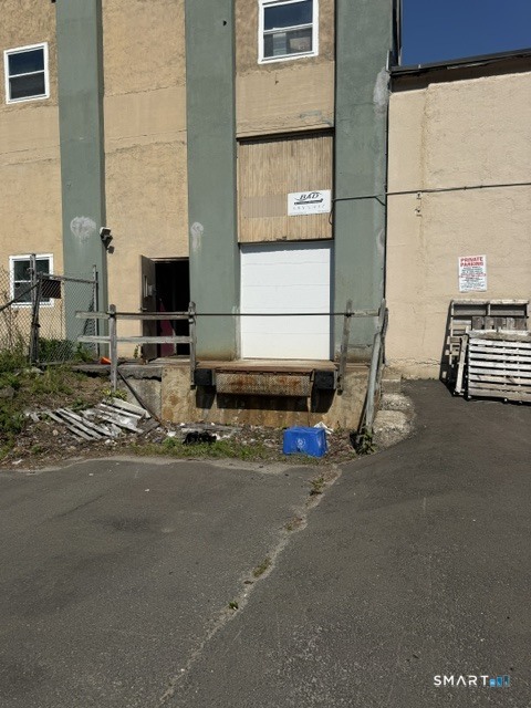33 Hull Street Shelton CT 06484