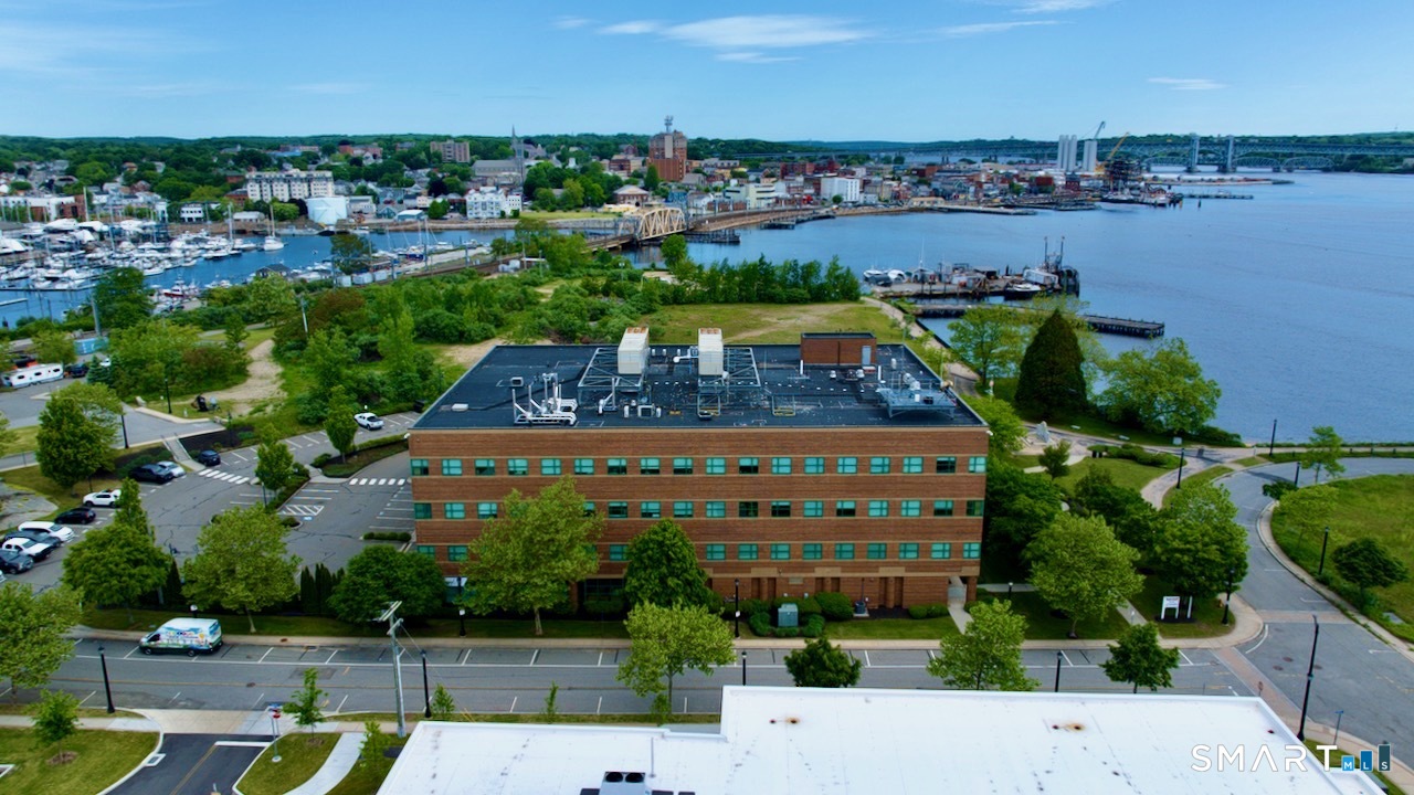 1 Chelsea Street New London CT 06320