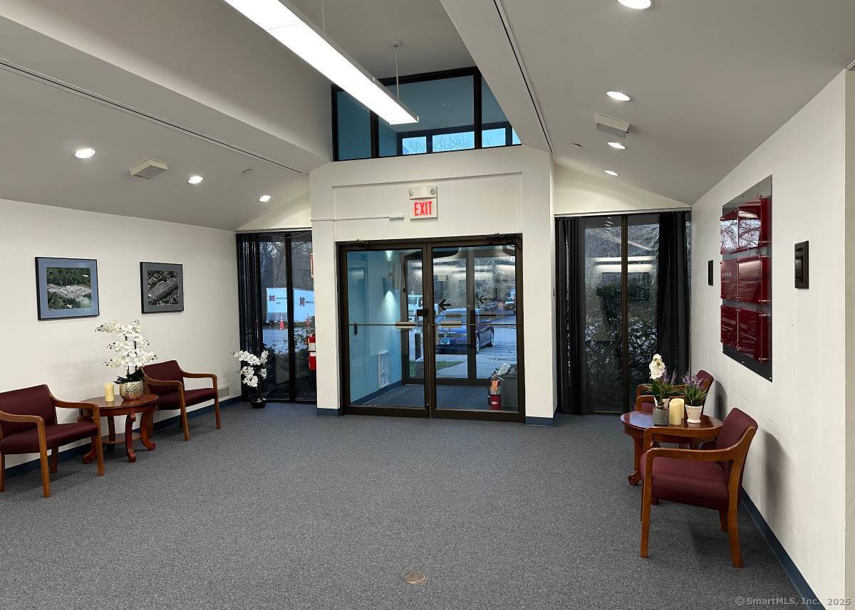 15 Wisconsin Avenue Norwich CT 06360