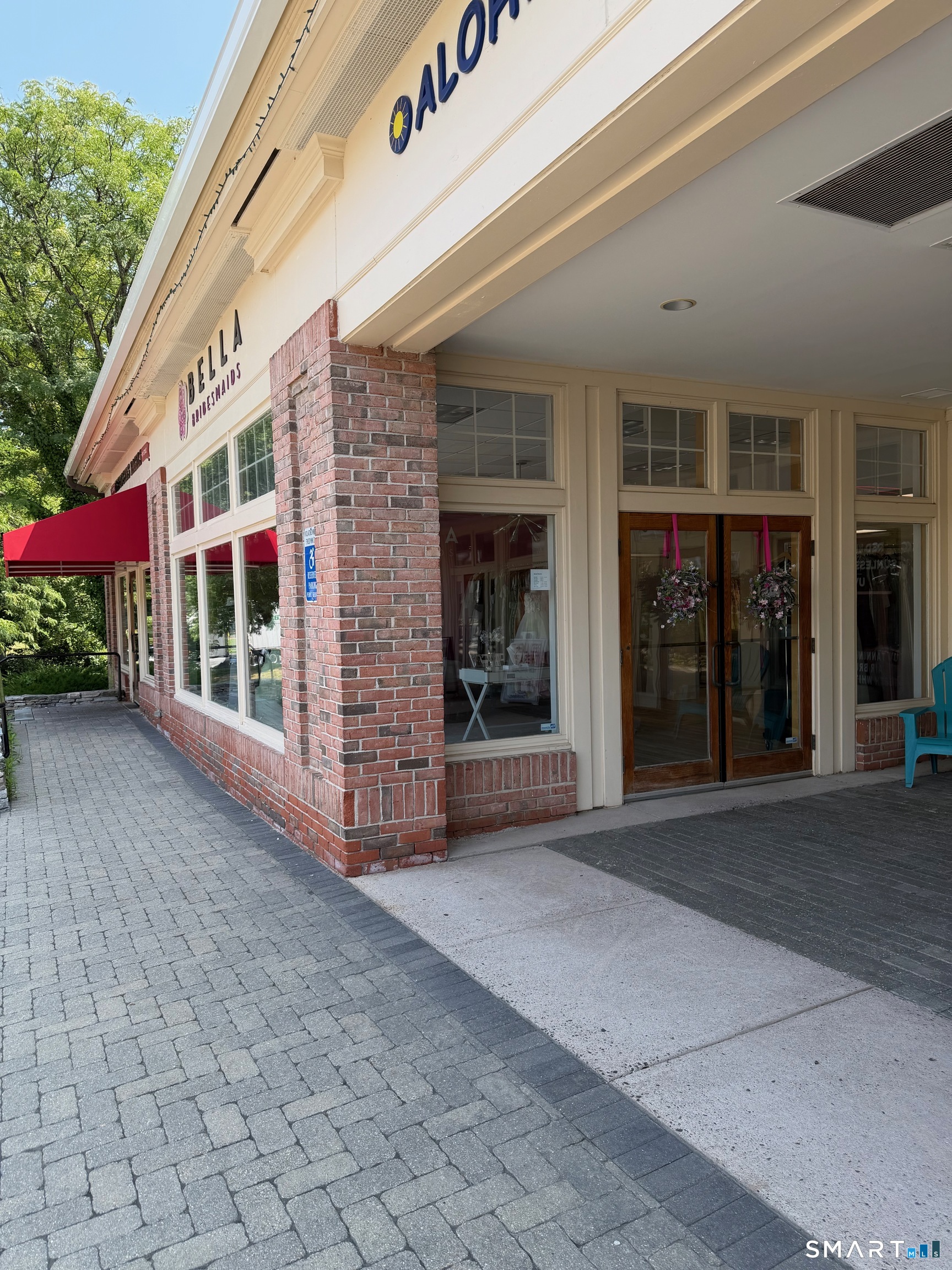 51 East Main Street Avon CT 06001