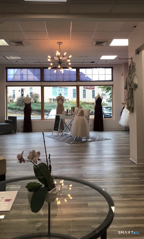 51 East Main Street Avon CT 06001