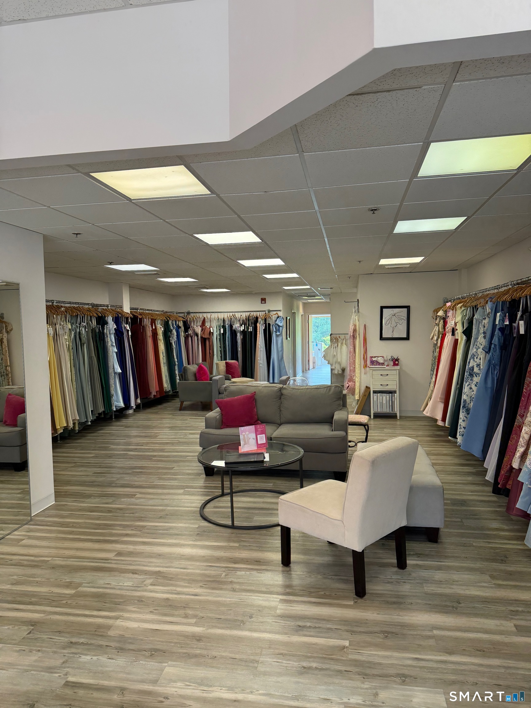 51 East Main Street Avon CT 06001