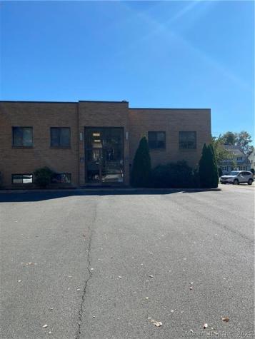 2572 Whitney Avenue Hamden CT 06518
