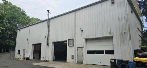 26 Newtown Road Danbury CT 06810