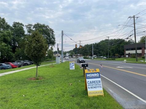 26 Newtown Road Danbury CT 06810