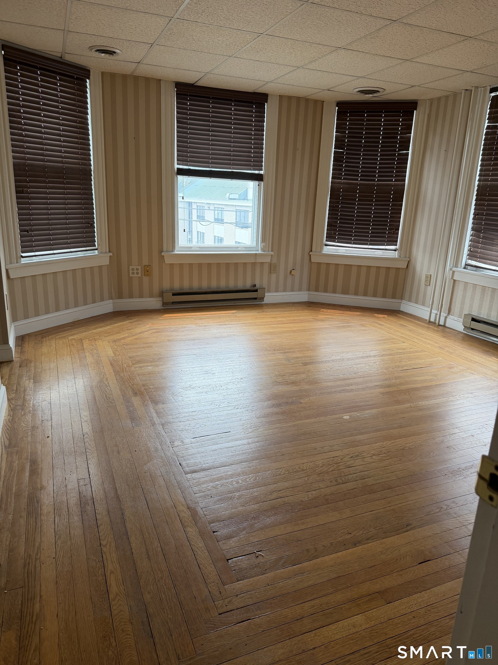 21 Holmes Avenue Waterbury CT 06710