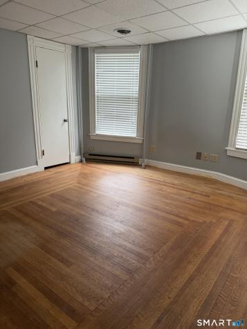 21 Holmes Avenue Waterbury CT 06710