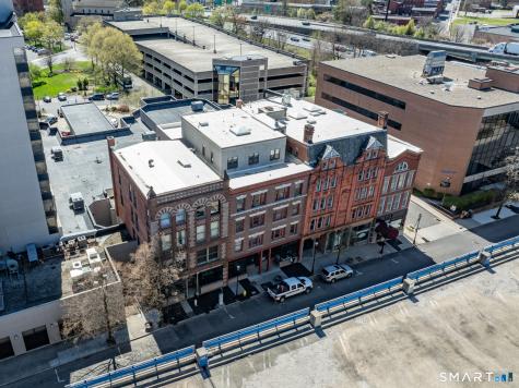207 Bank Street Waterbury CT 06702