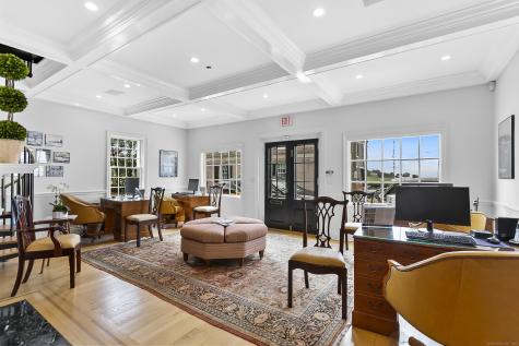 656 Harbor Road Fairfield CT 06890