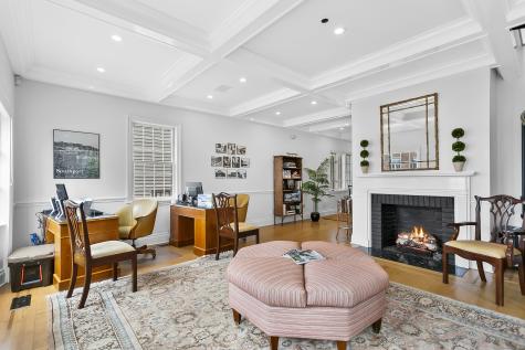 656 Harbor Road Fairfield CT 06890