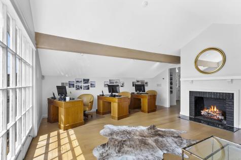 656 Harbor Road Fairfield CT 06890