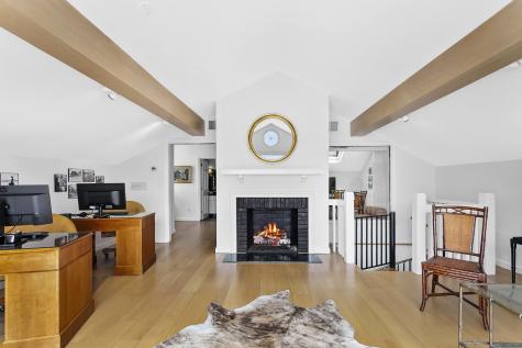 656 Harbor Road Fairfield CT 06890