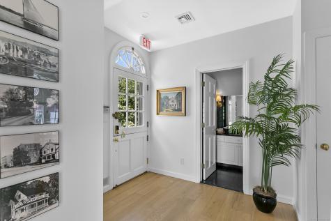 656 Harbor Road Fairfield CT 06890