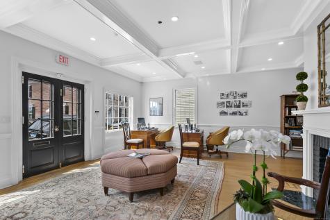 656 Harbor Road Fairfield CT 06890