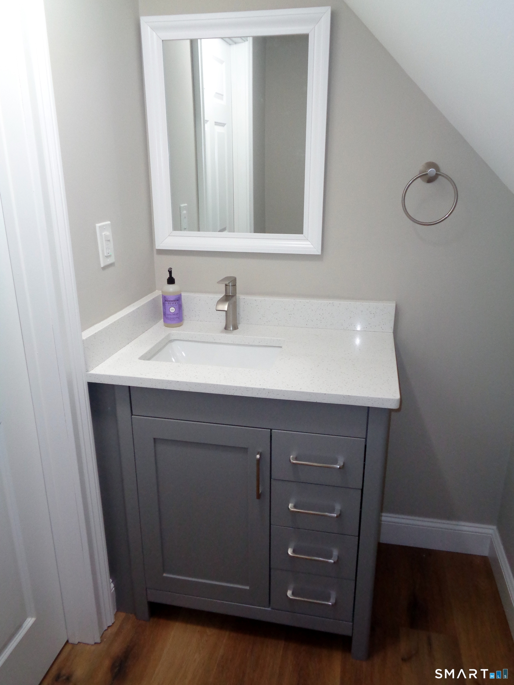 27 Wall Street Hebron CT 06248