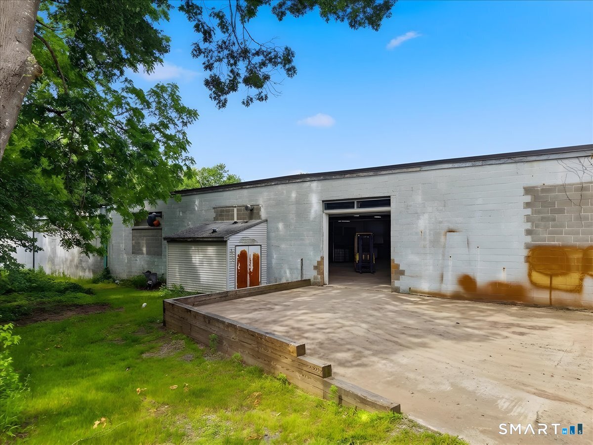 36 Plains Road Essex CT 06426