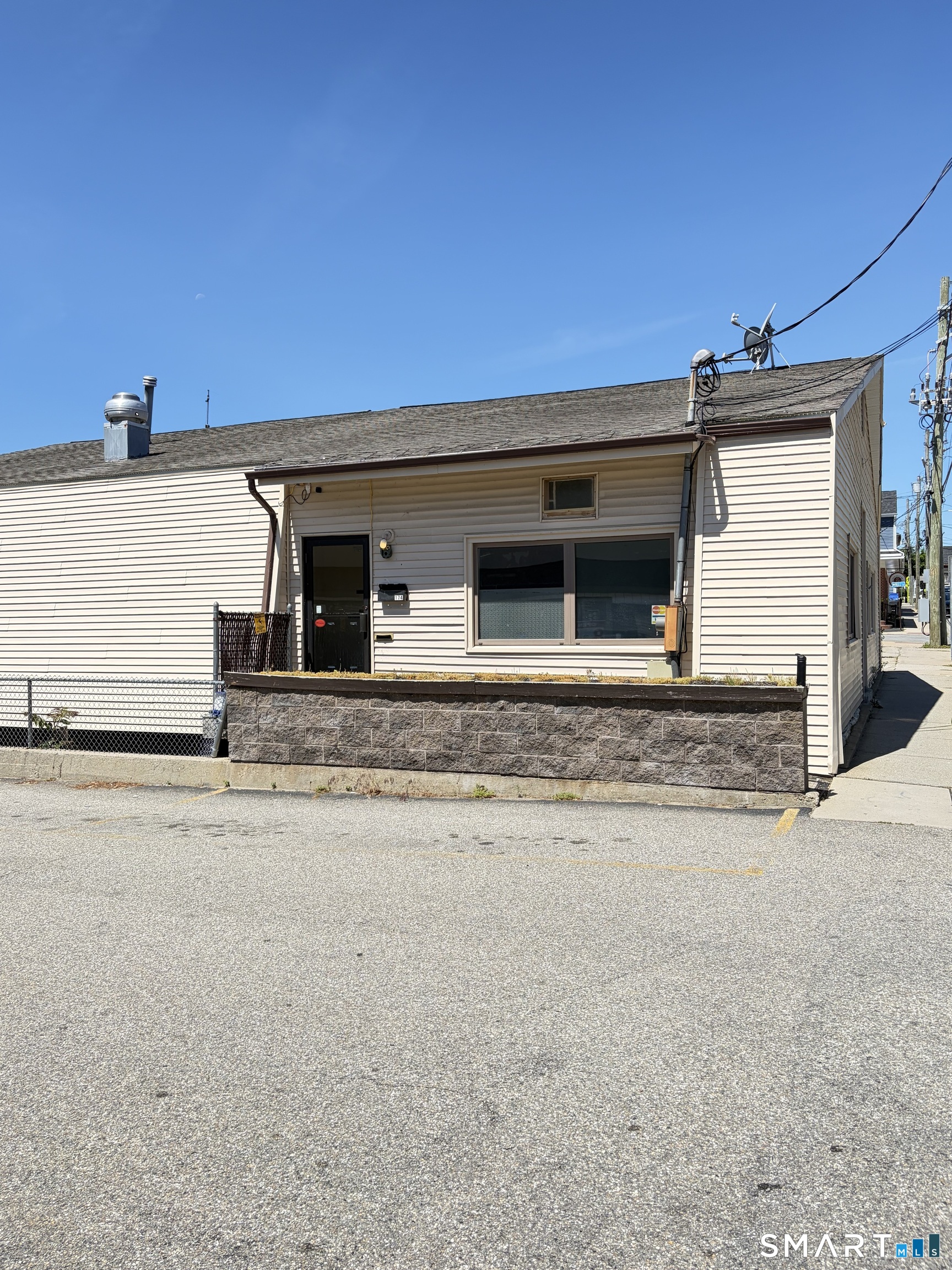 170-174 Providence Street Putnam CT 06260