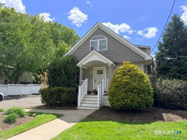 256 Seaside Avenue Milford CT 06460