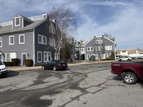 70 Howard Street New London CT 06320