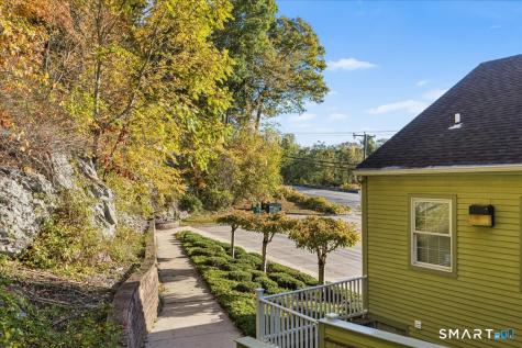 620 Route 32 Montville CT 06382