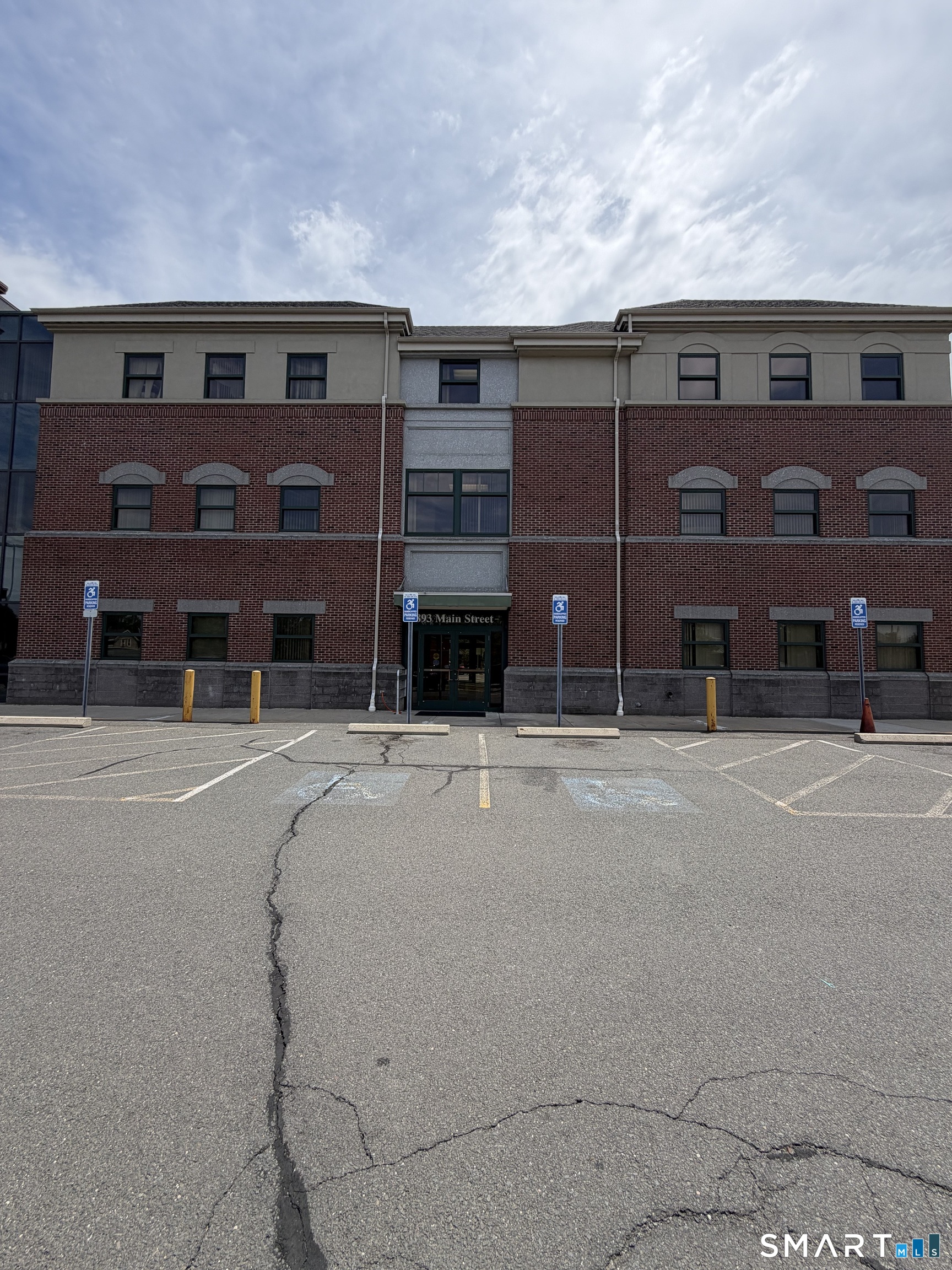 893 Main Street East Hartford CT 06108