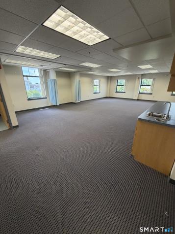 893 Main Street East Hartford CT 06108