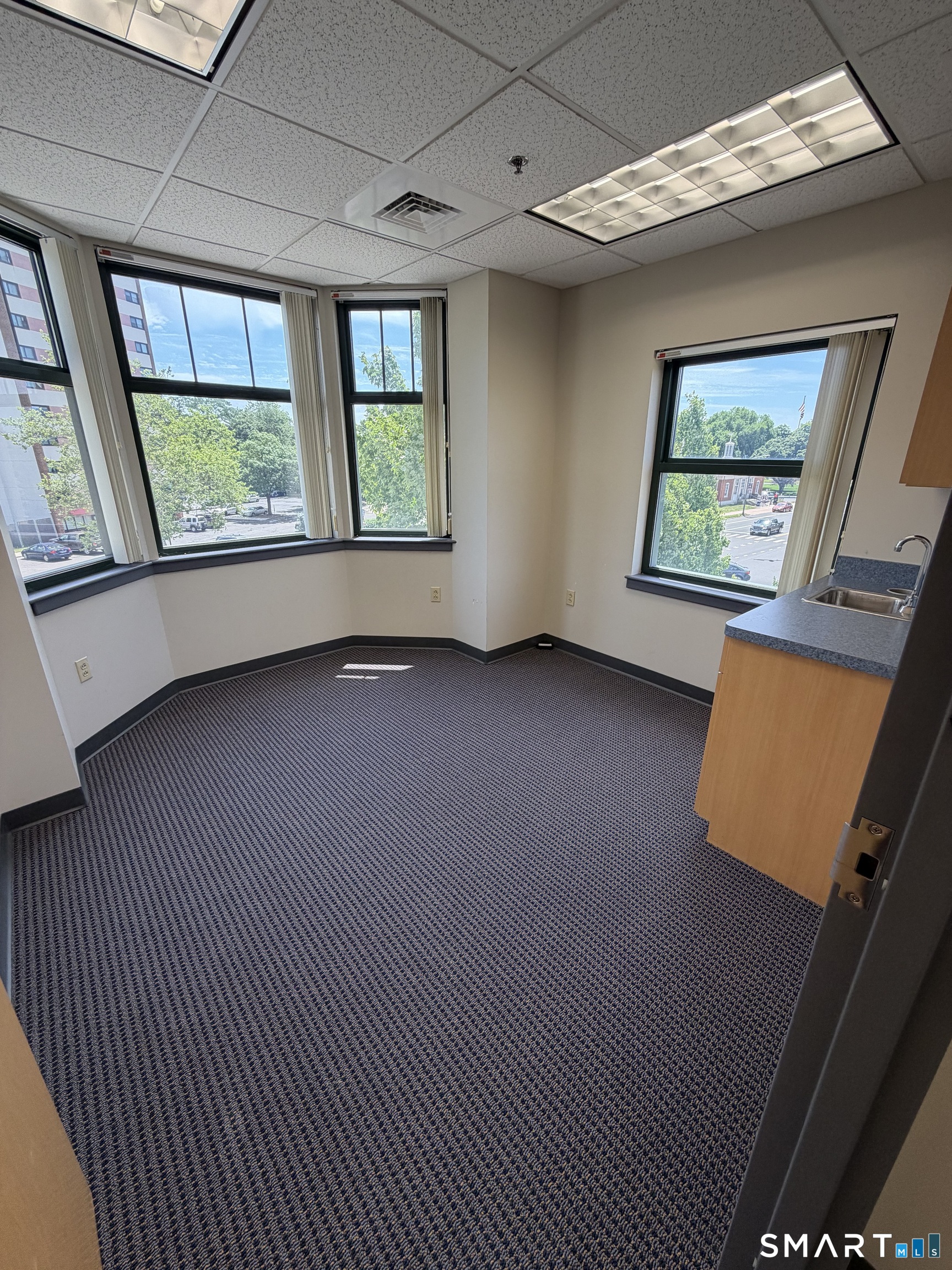 893 Main Street East Hartford CT 06108
