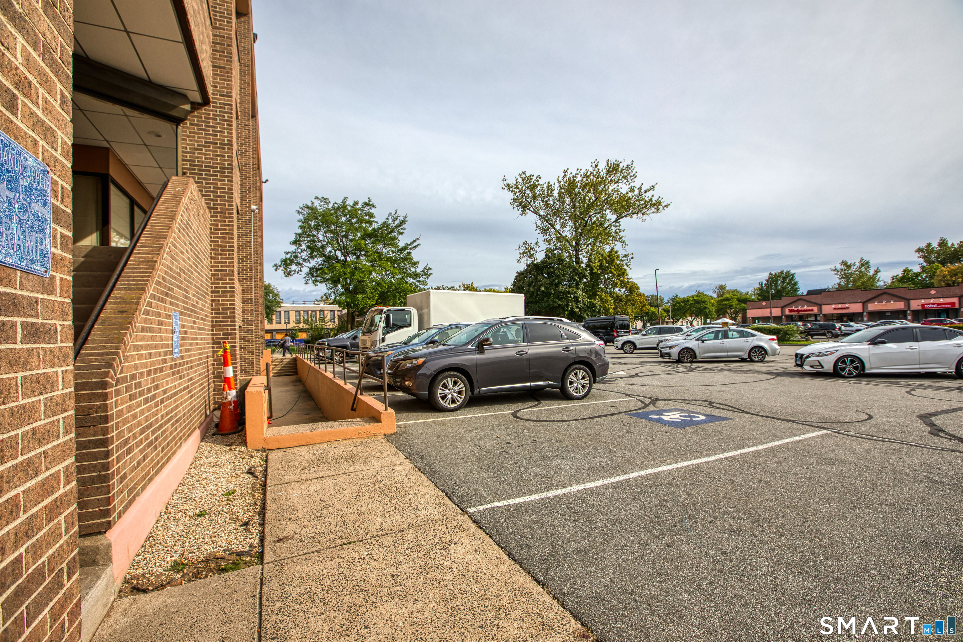 1229 Albany Avenue Hartford CT 06112