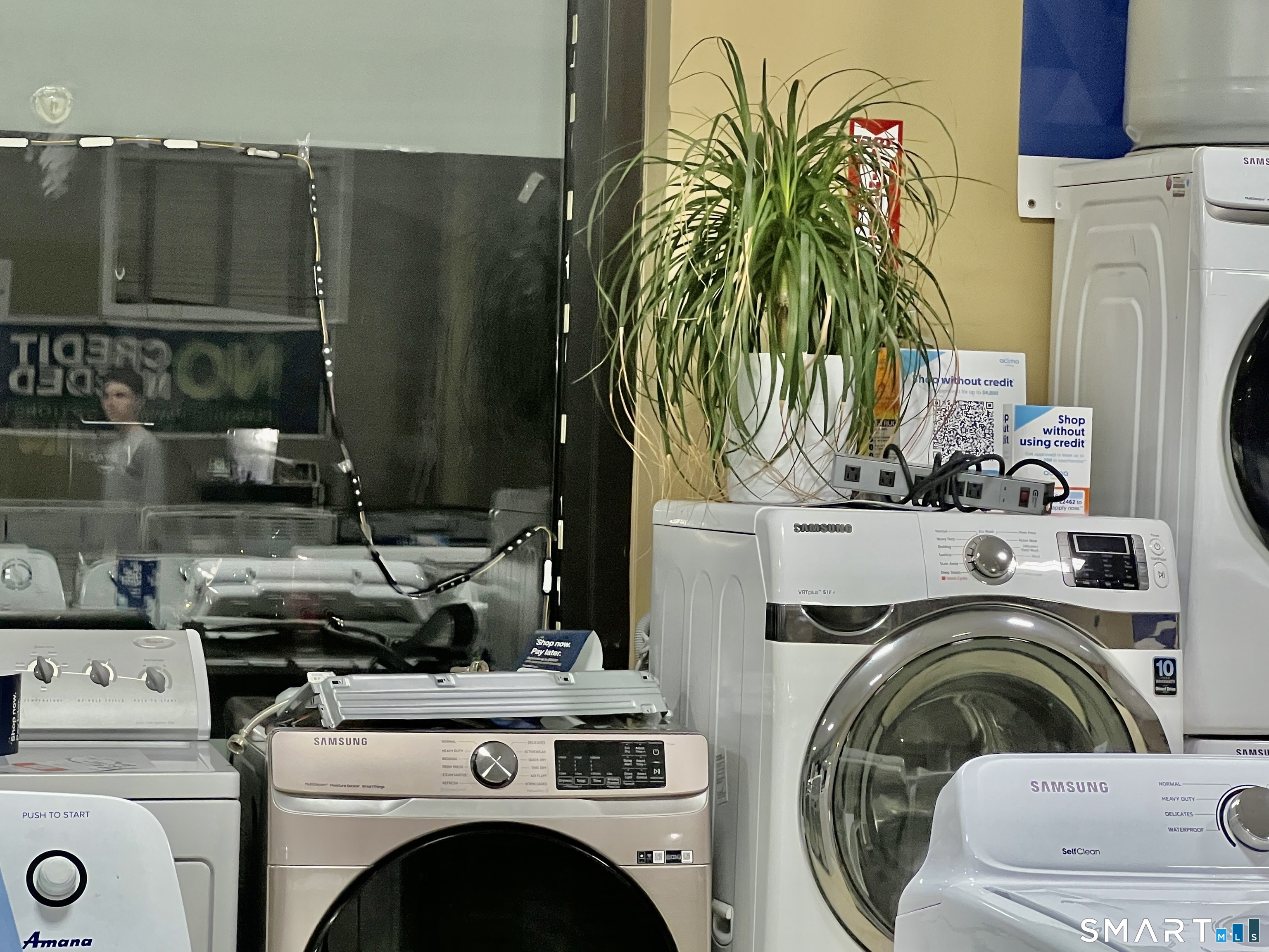 1014 Meriden Road Waterbury CT 06705