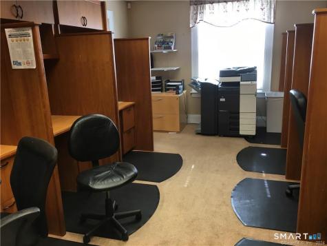 4942 Main Street Bridgeport CT 06606