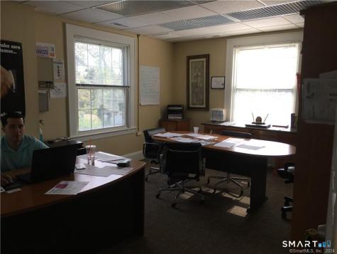 4942 Main Street Bridgeport CT 06606
