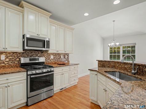 41 Pondview Circle Beacon Falls CT 06403