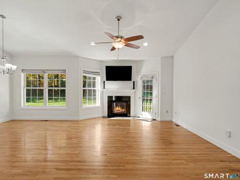 41 Pondview Circle Beacon Falls CT 06403