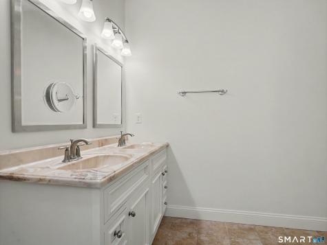 41 Pondview Circle Beacon Falls CT 06403