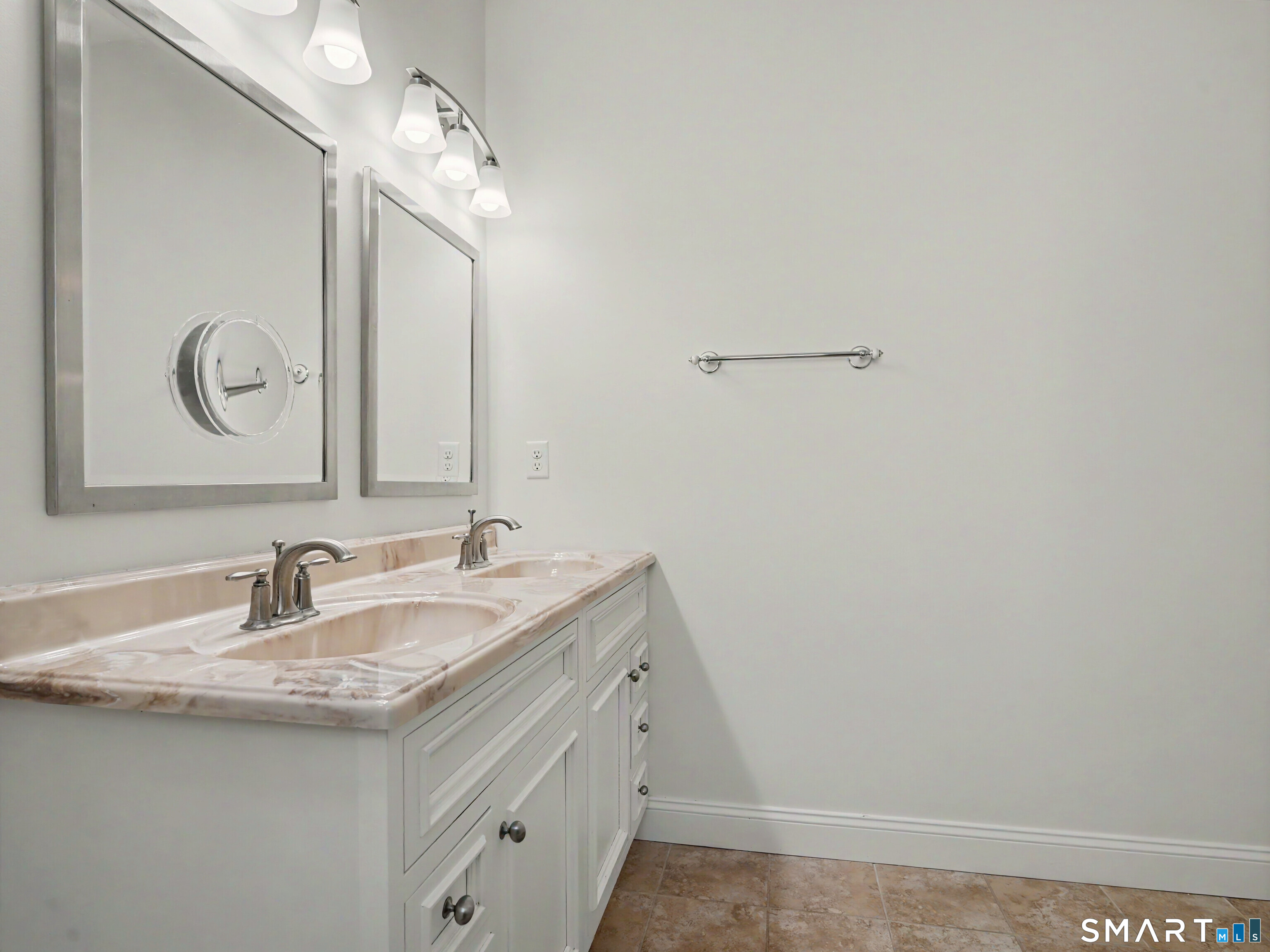 41 Pondview Circle Beacon Falls CT 06403