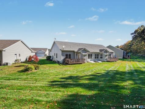 41 Pondview Circle Beacon Falls CT 06403