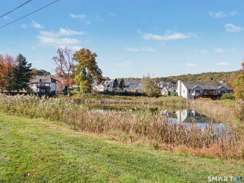 41 Pondview Circle Beacon Falls CT 06403