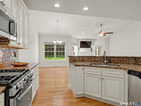 41 Pondview Circle Beacon Falls CT 06403