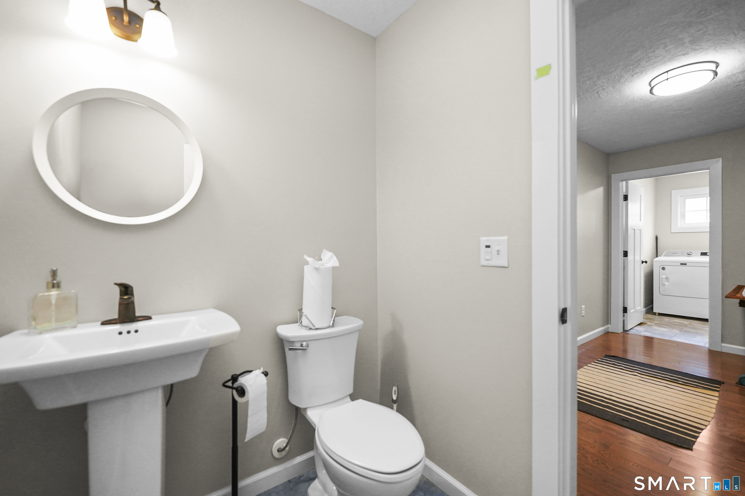 42 Chapman Chase Windsor Locks CT 06096