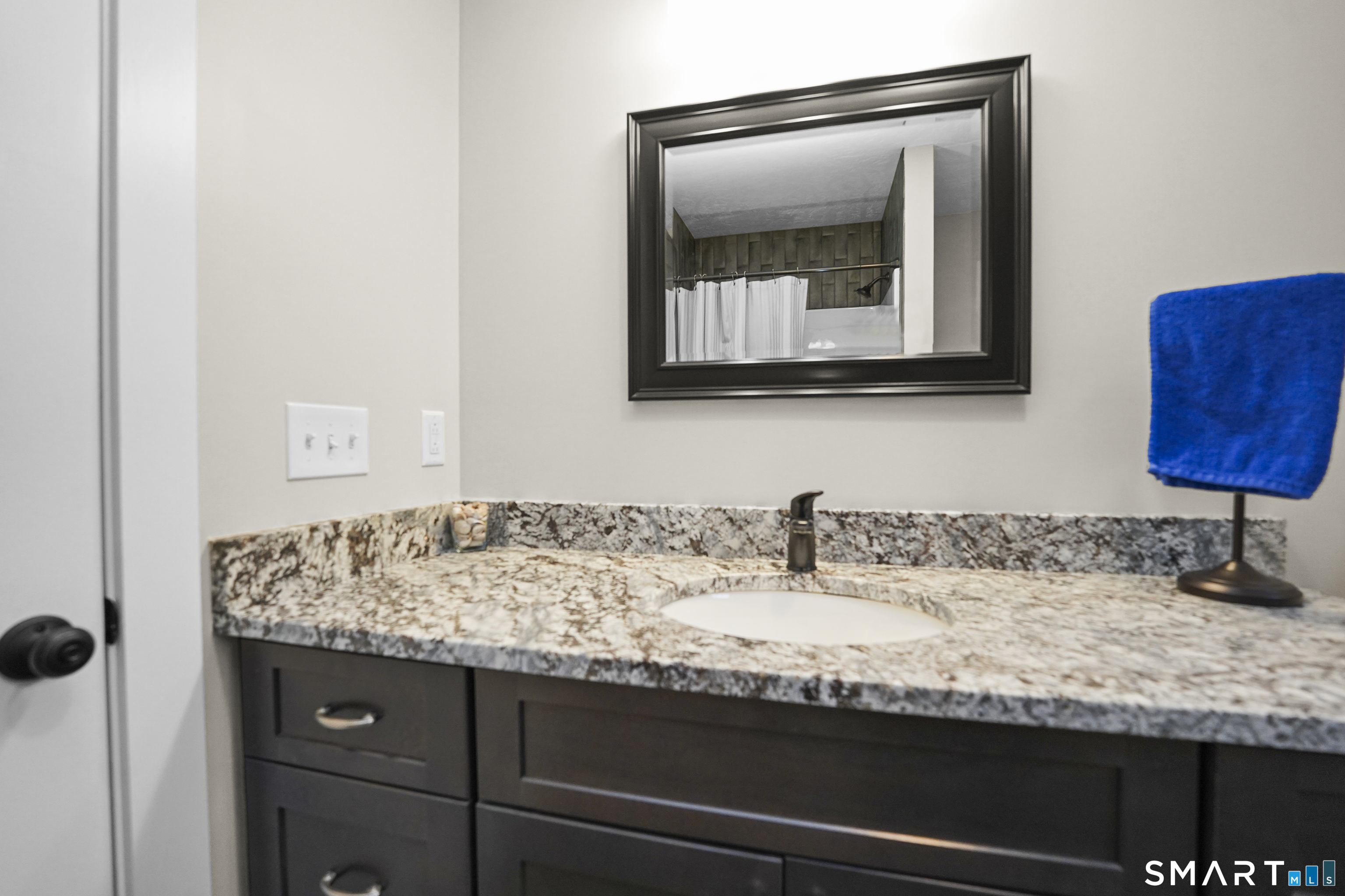 42 Chapman Chase Windsor Locks CT 06096