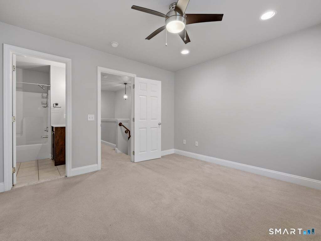 527 West Thames Street Norwich CT 06360