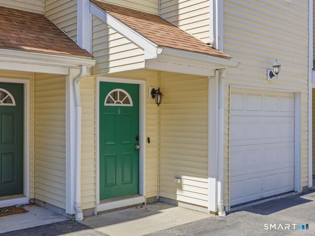 527 West Thames Street Norwich CT 06360