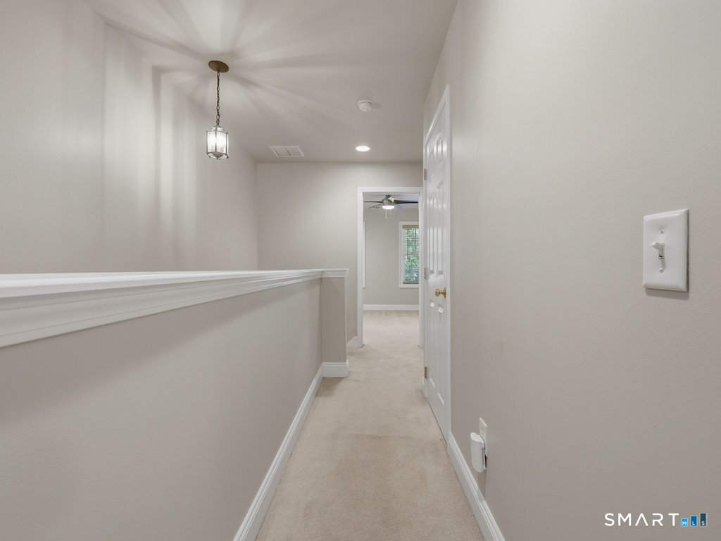 527 West Thames Street Norwich CT 06360