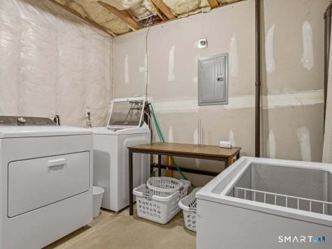527 West Thames Street Norwich CT 06360