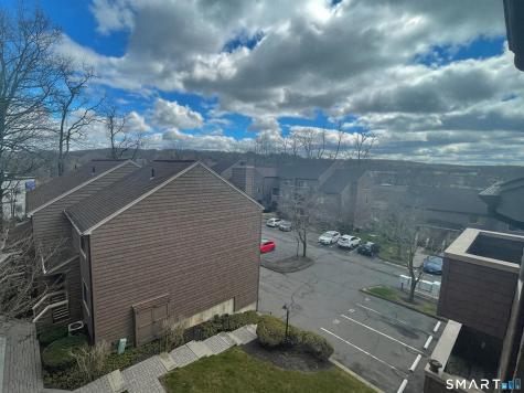 166 Old Brookfield Road Danbury CT 06811