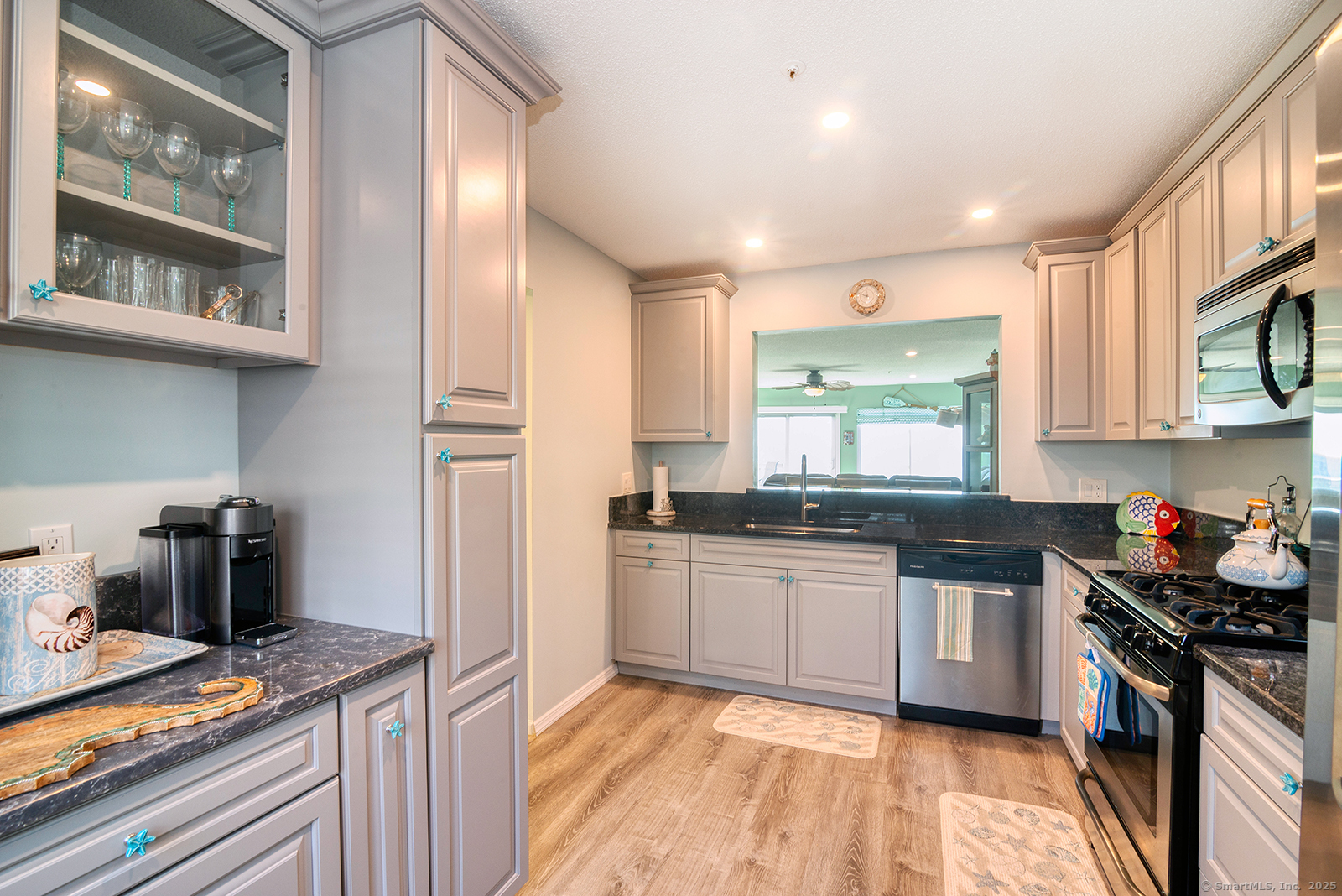 1 Mansfield Grove Road East Haven CT 06512