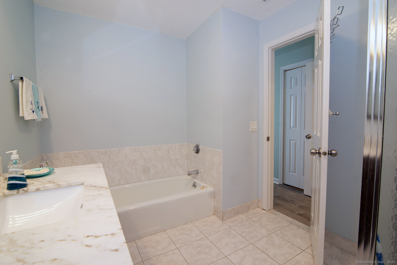 1 Mansfield Grove Road East Haven CT 06512
